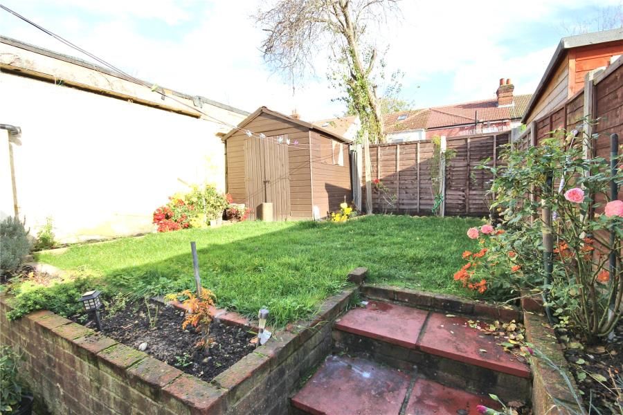 Property photo 2 of 8