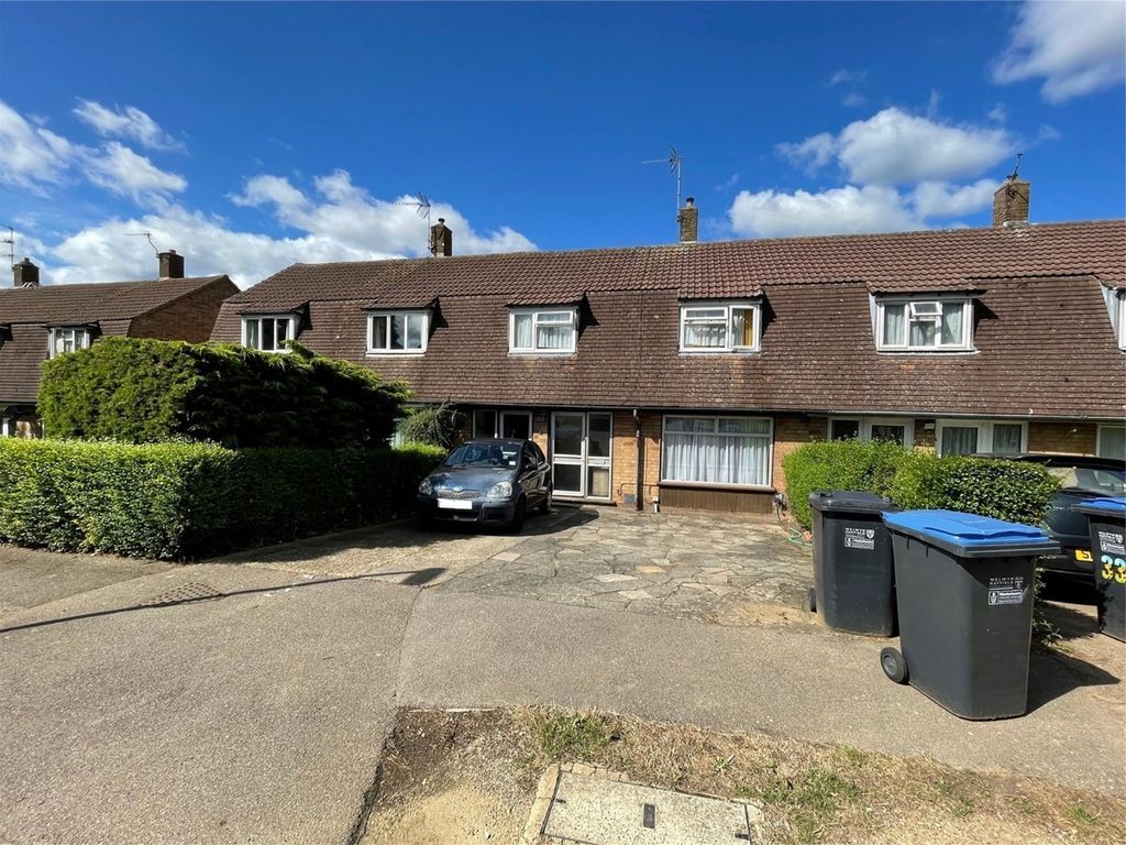 Property photo 1 of 1 Blackthorne Close, Hatfield, Hertfordshire, Al10 9Ds - Room 4