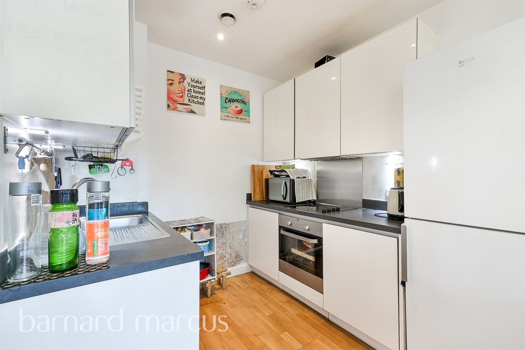 Property photo 3 of 10