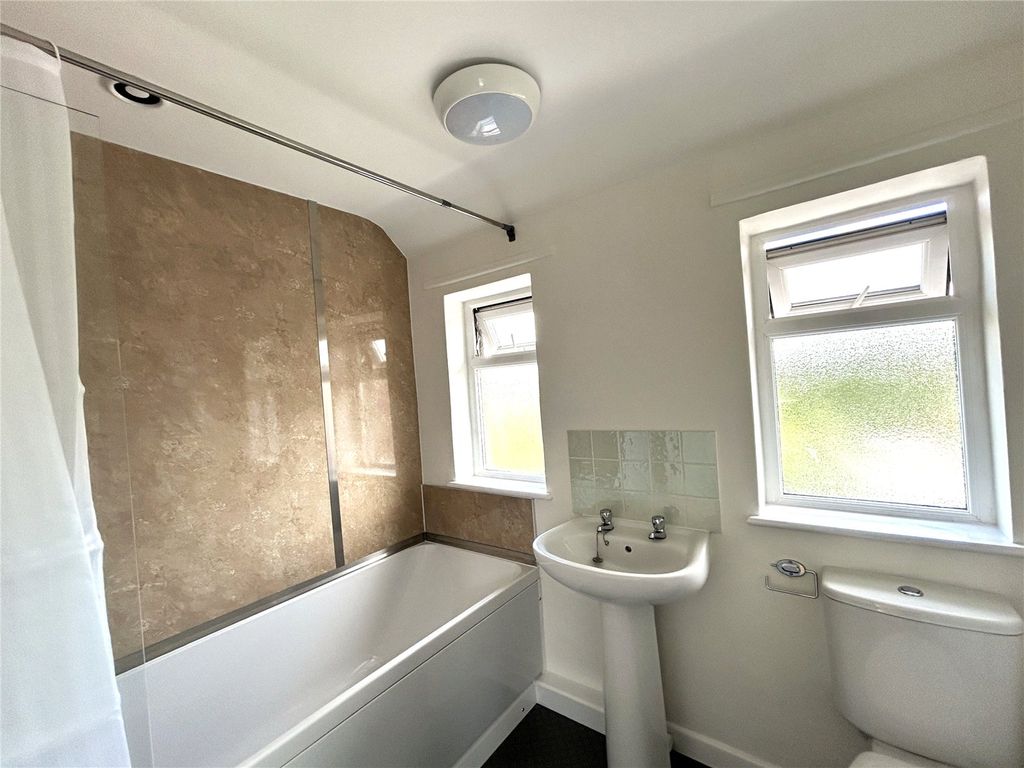 Property photo 3 of 16 Picture No. 26