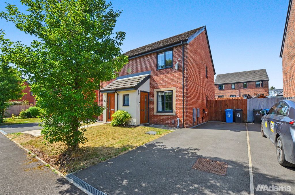 Property photo 1 of 17
