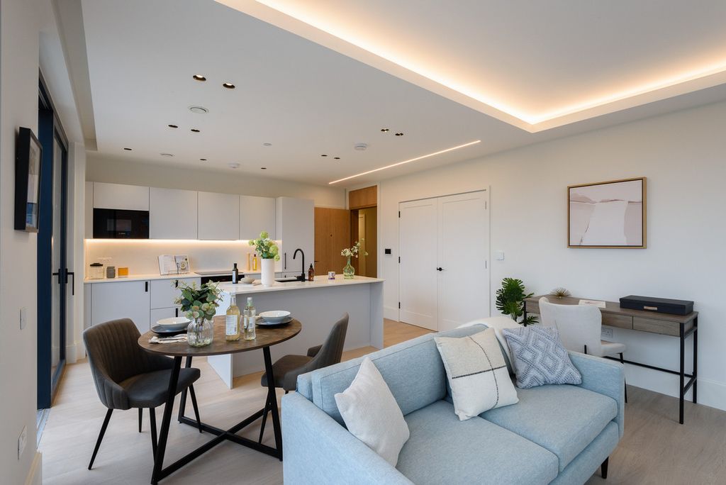 Property photo 3 of 11