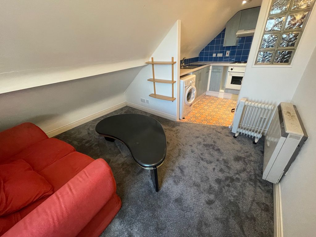 Property photo 1 of 4