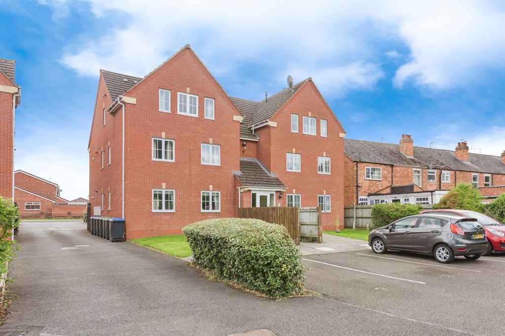 Property photo 1 of 16