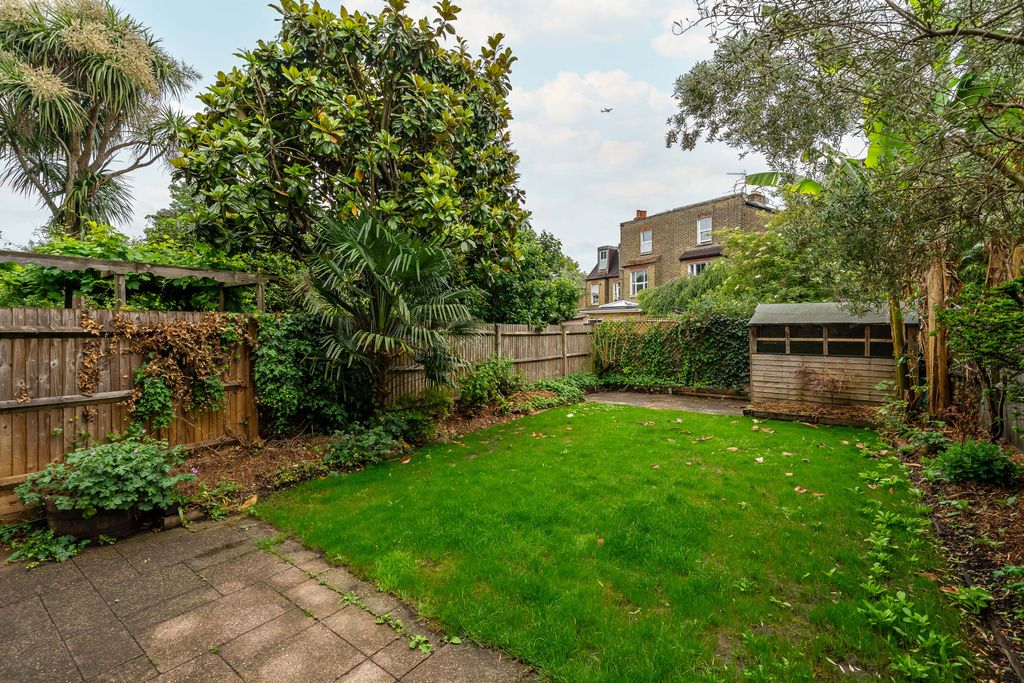 Property photo 3 of 19
