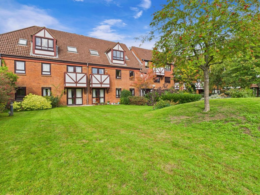 Property photo 1 of 14 Rear