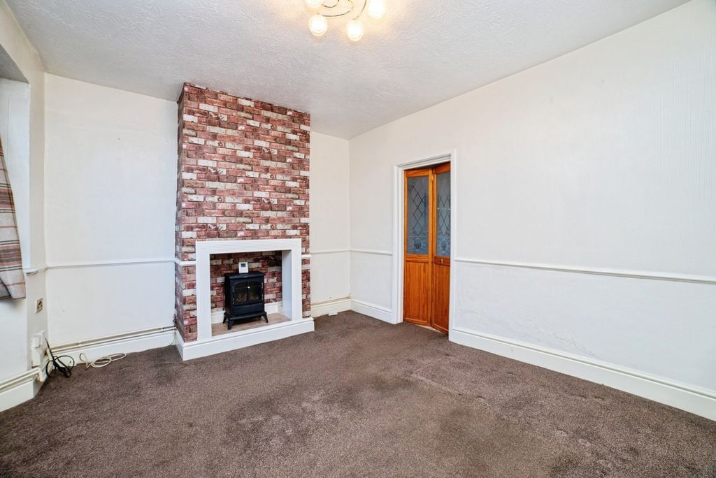 Property photo 3 of 15 Pbox-Img.Jpg