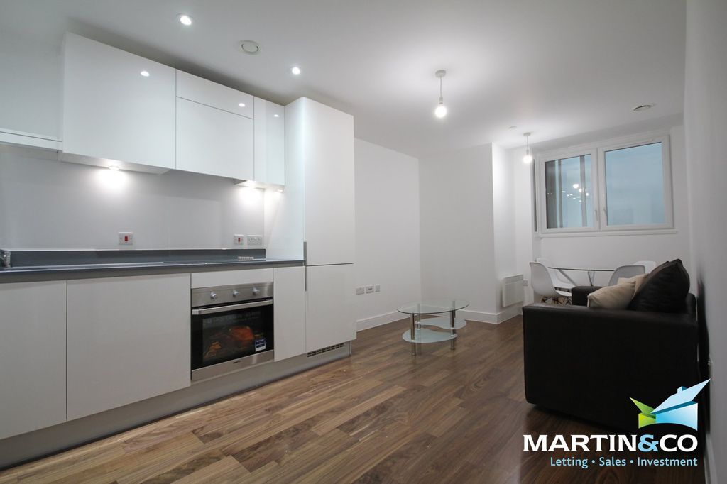 Property photo 2 of 8