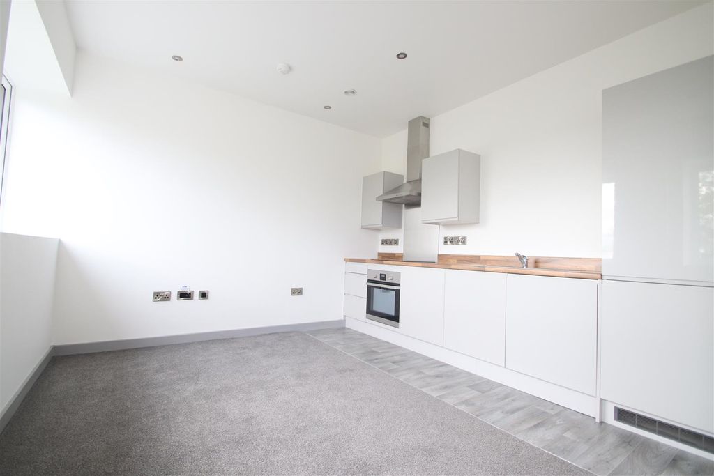 Property photo 2 of 4 Img_5472.Jpg