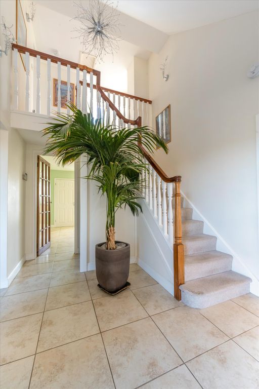 Property photo 3 of 20 Image