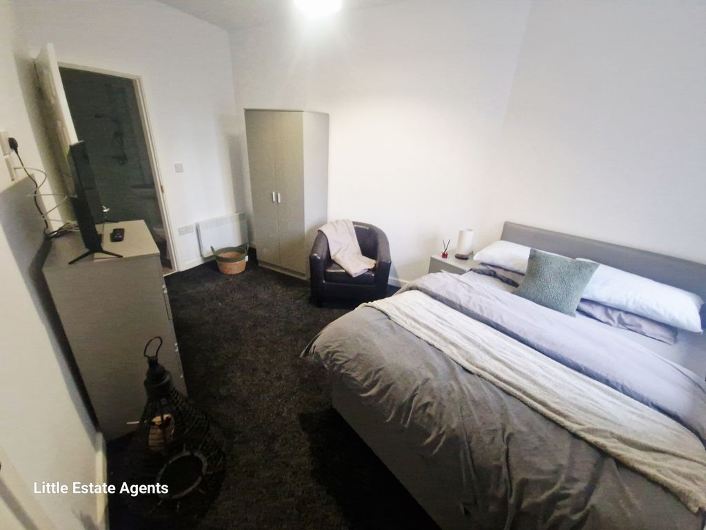 Property photo 1 of 12 Photo 1