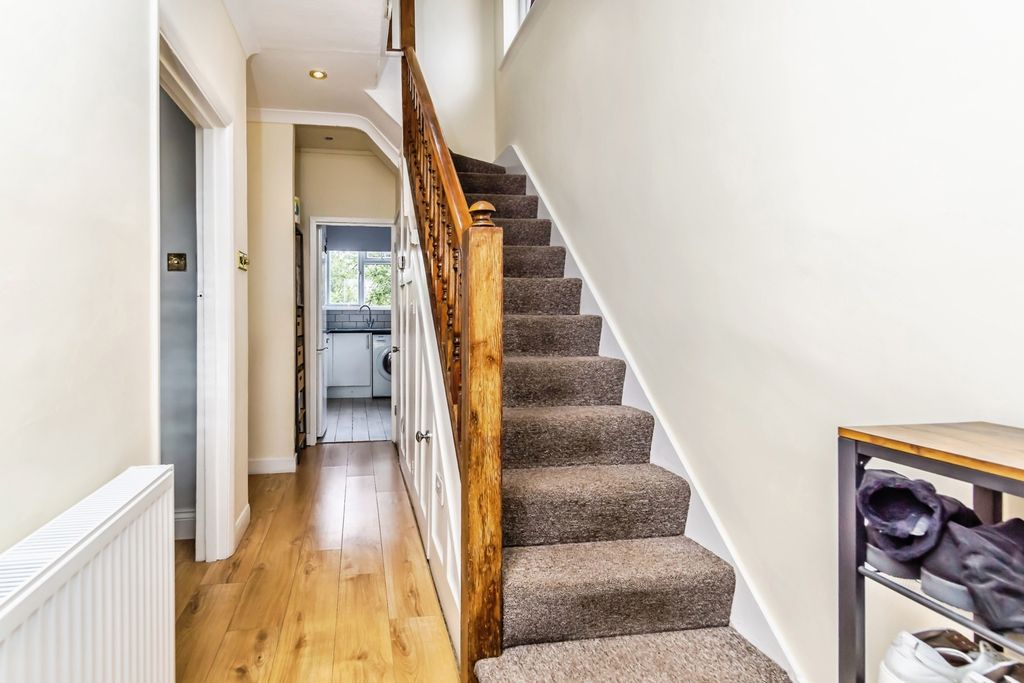 Property photo 2 of 21 Photo