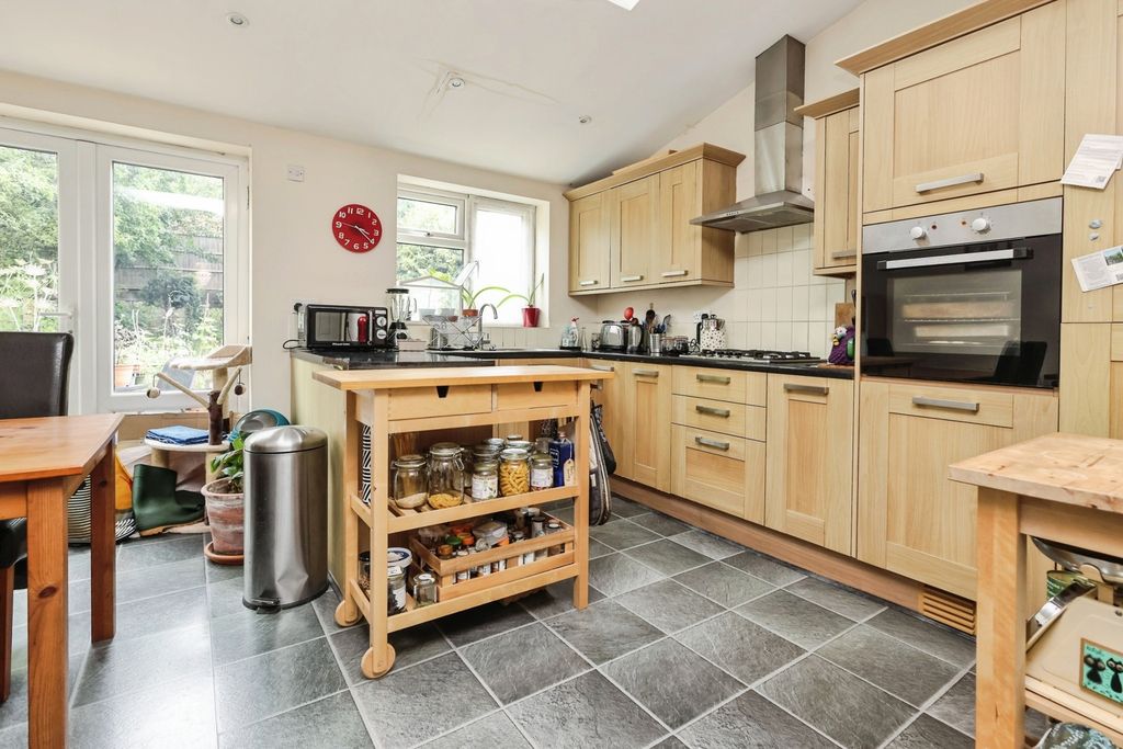 Property photo 2 of 19 Pbox-Img.Jpg