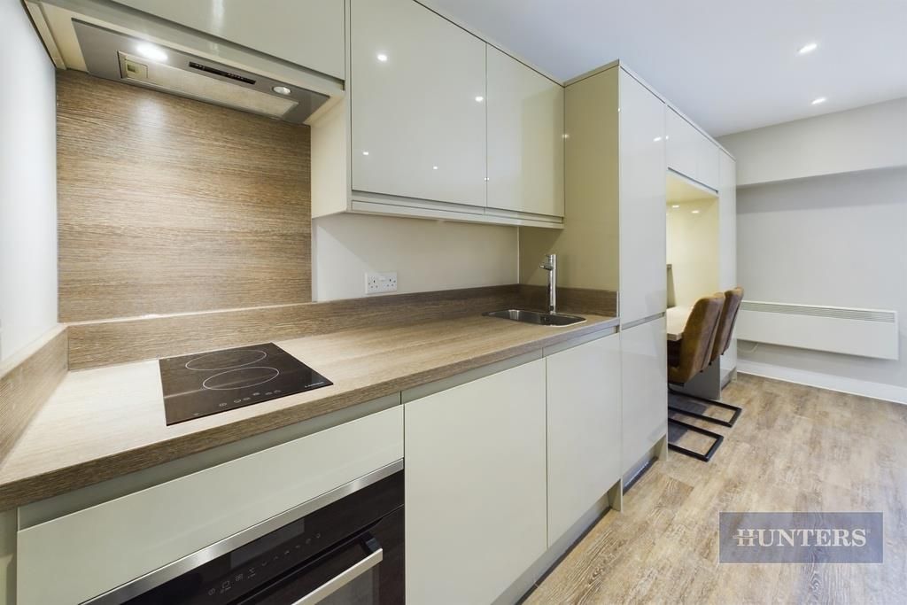 Property photo 3 of 11 Cam01635G0-Pr0288-Still009.Jpg