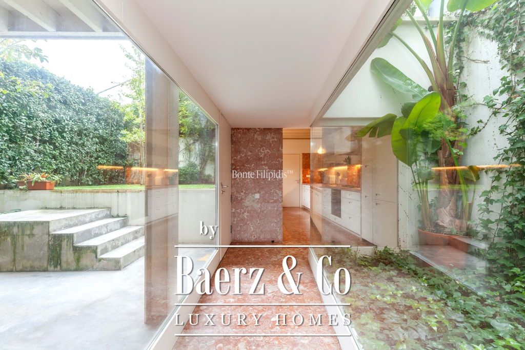 Property photo 1 of 33