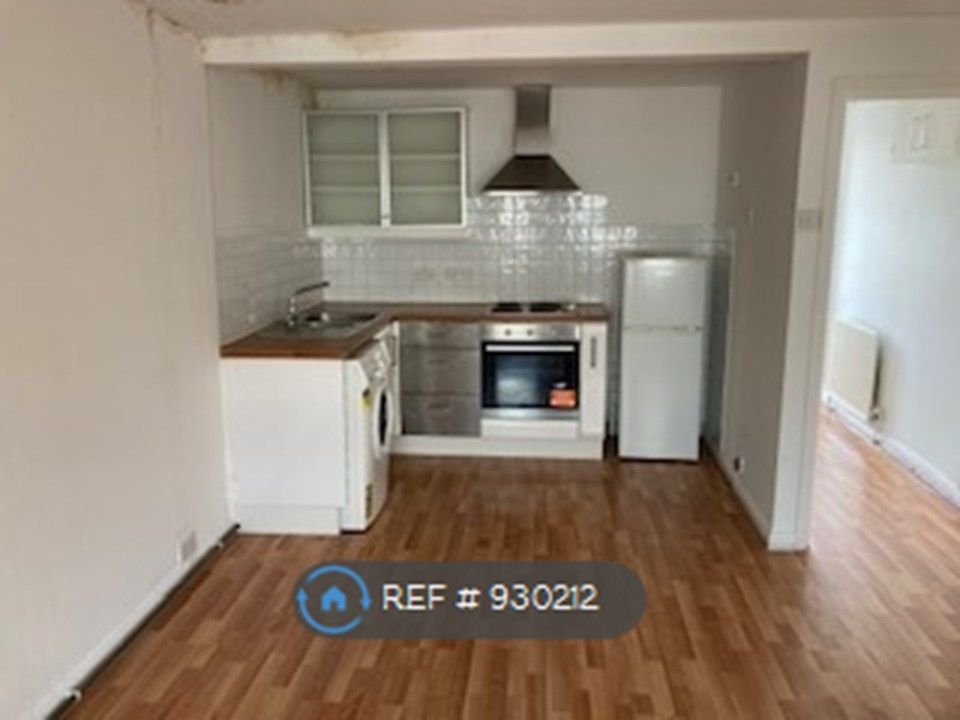 Property photo 1 of 15 Kitchen