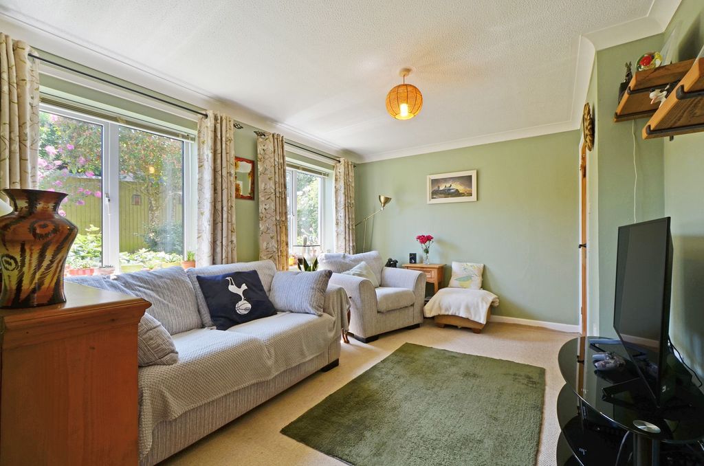 Property photo 3 of 23