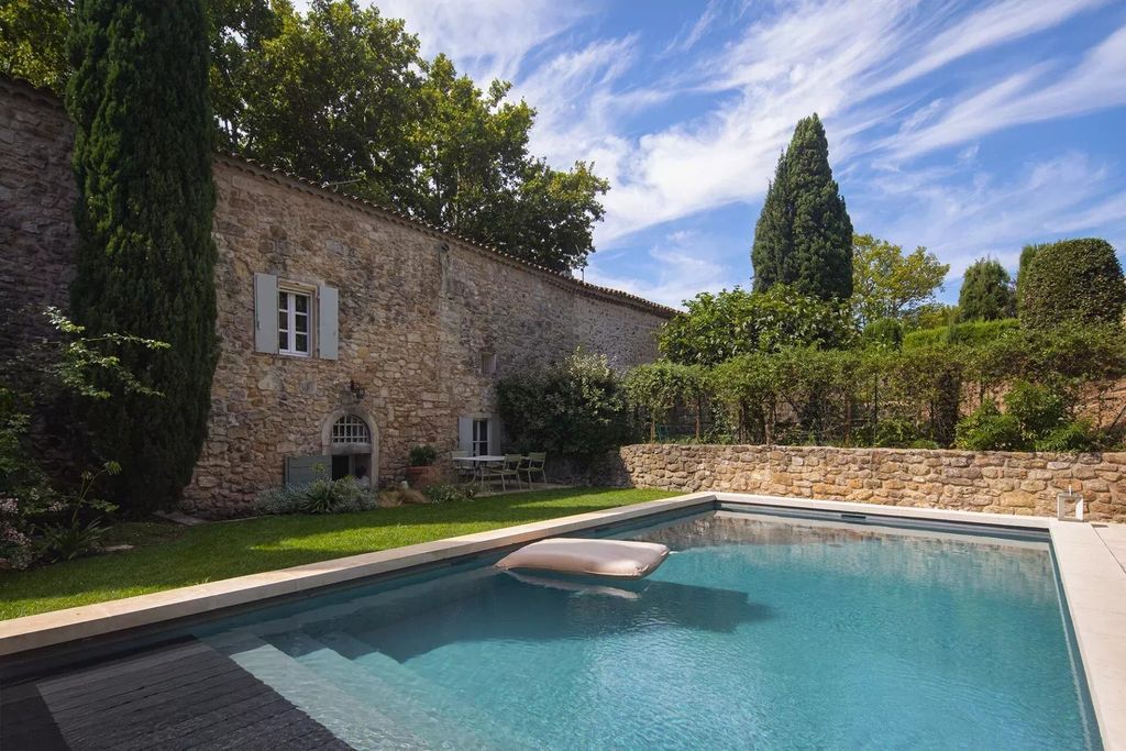 Property photo 1 of 24 Paradou / Alpilles - Village Mas - 250m² Of Living Space - 6 Bedrooms