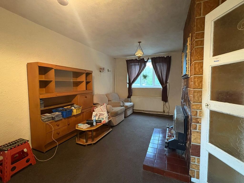 Property photo 3 of 13 Living Room