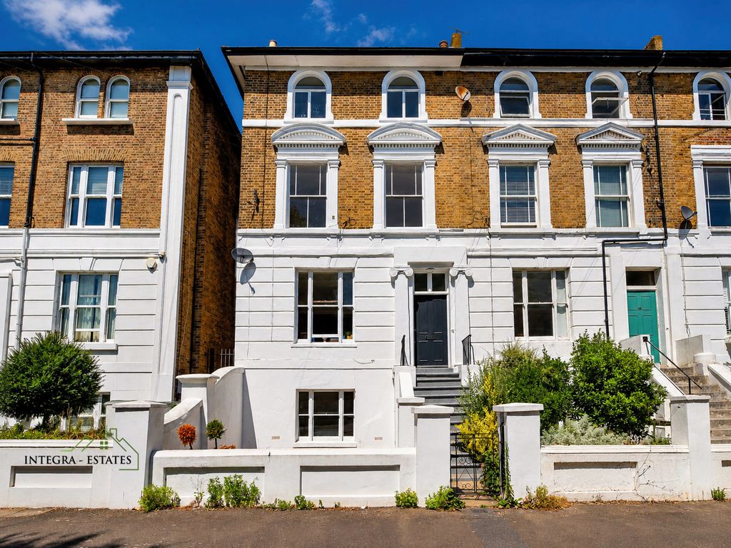 Property photo 1 of 33 Glenton-Road-Se13-Front-Of-House