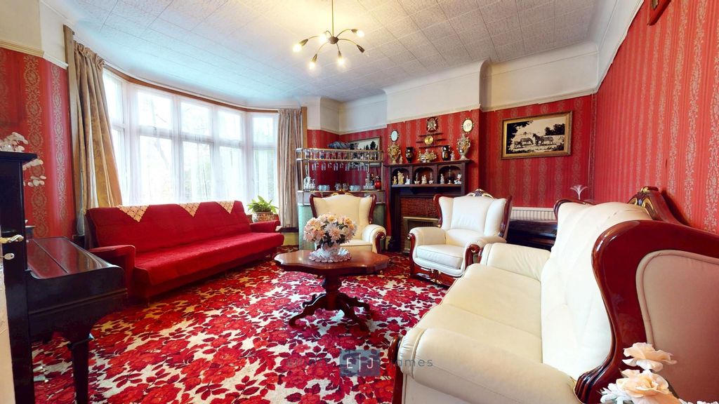 Property photo 3 of 20