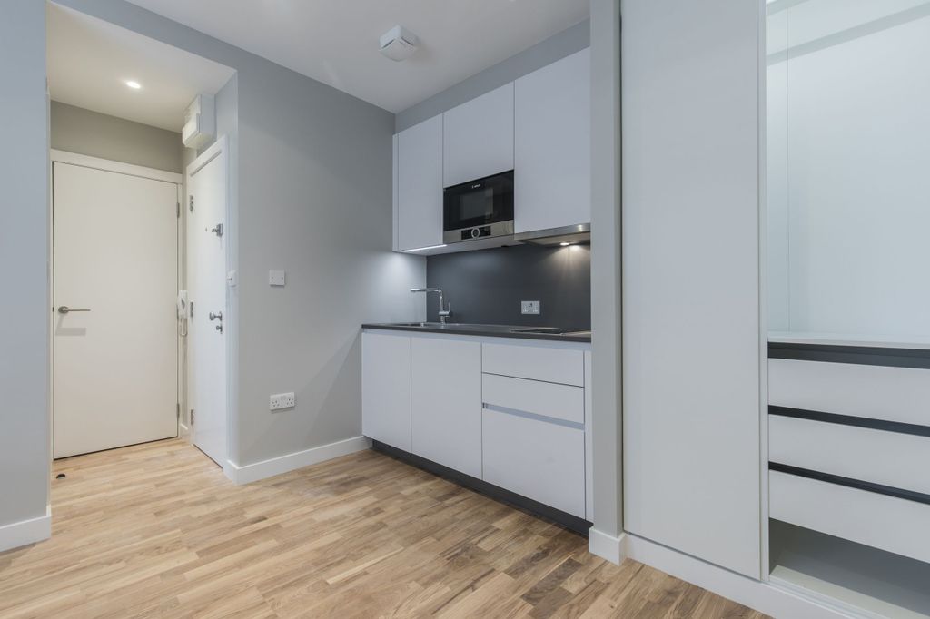 Property photo 3 of 15 Bedroom