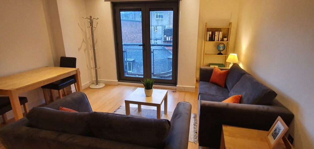 Property photo 3 of 9