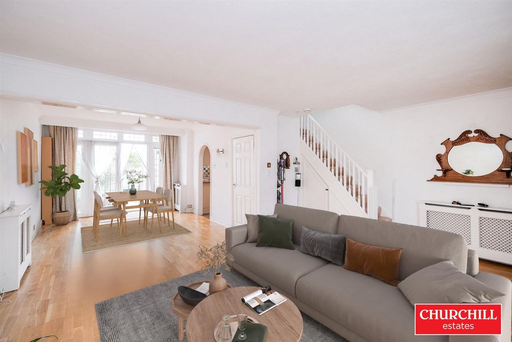 Property photo 2 of 22