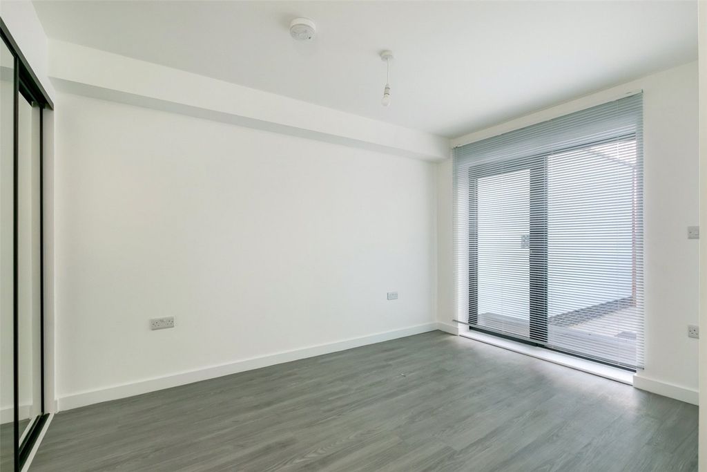 Property photo 3 of 10 Picture No. 04