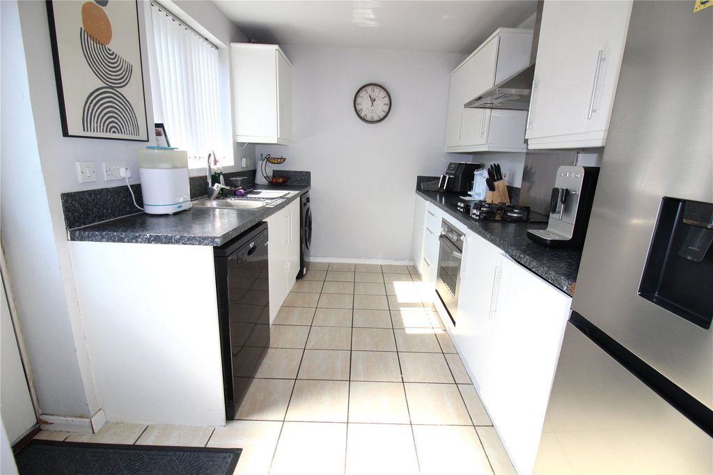 Property photo 3 of 17 Picture No. 11