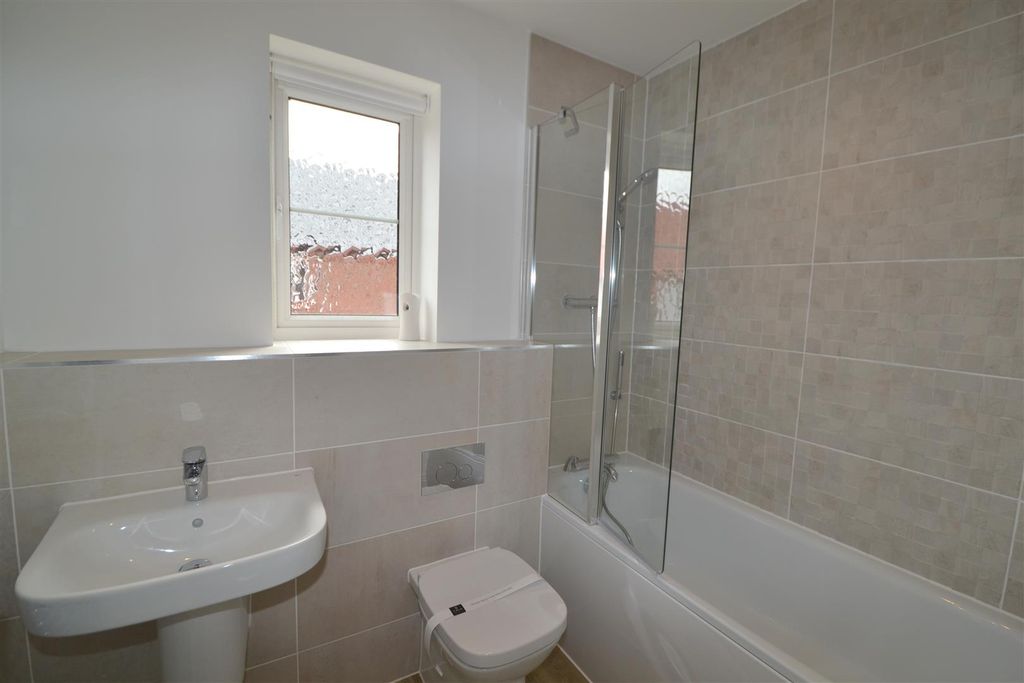 Additional image 12 of 3 bed detached house to rentNorway Close, Leigh Sinton, Malvern WR13