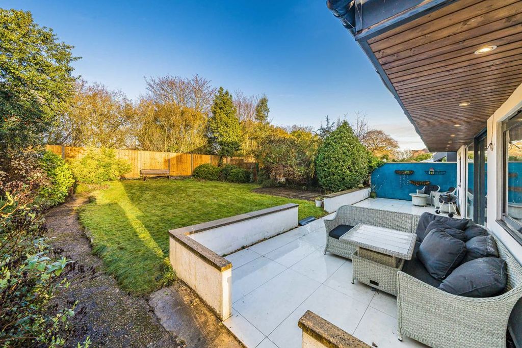 Additional image 8 of 4 bed detached house for saleOrmond Crescent, Hampton TW12