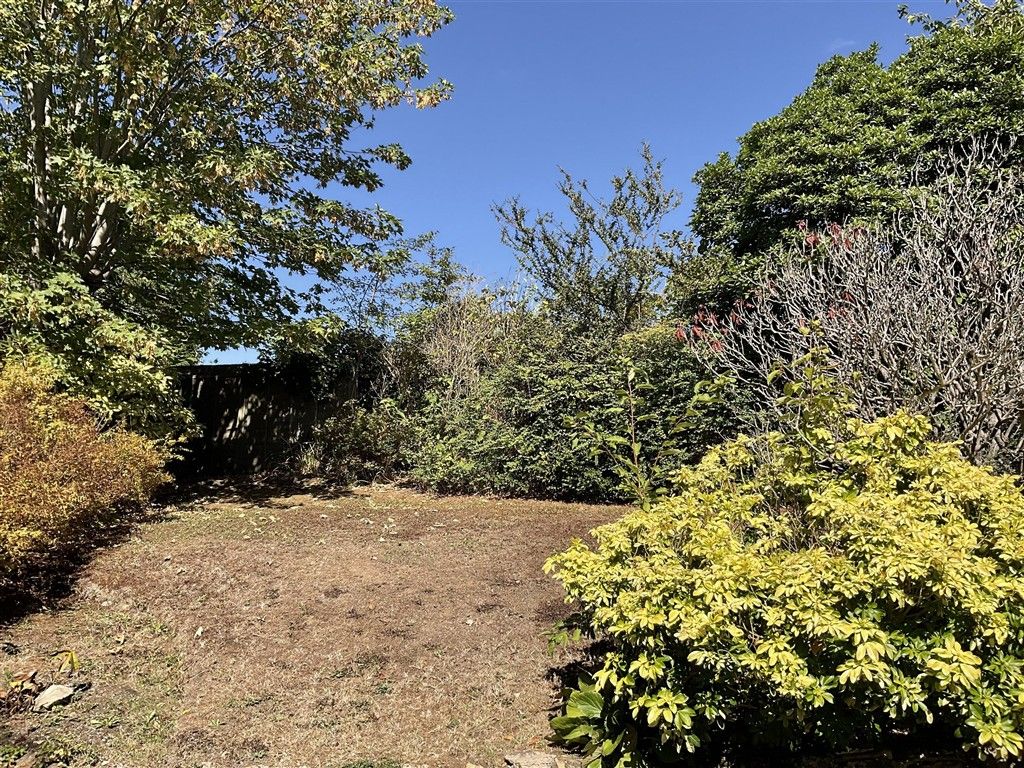 Property photo 2 of 10 Garden