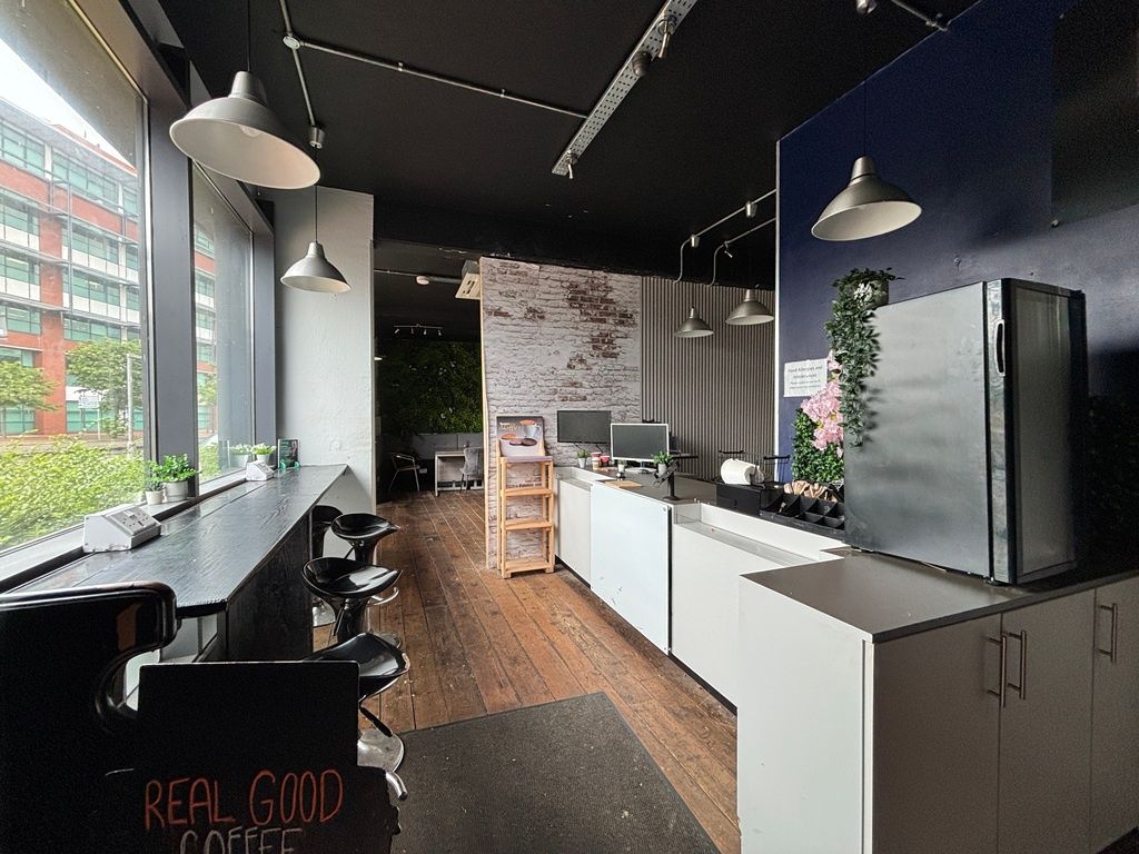 Property photo 1 of 10 Modern Reception With Coffee Bar And Bright Window...
