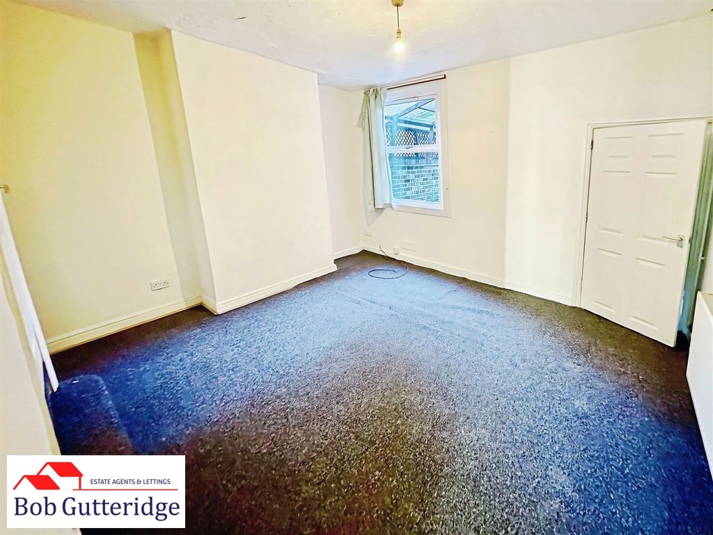 Property photo 3 of 12 Dining Room