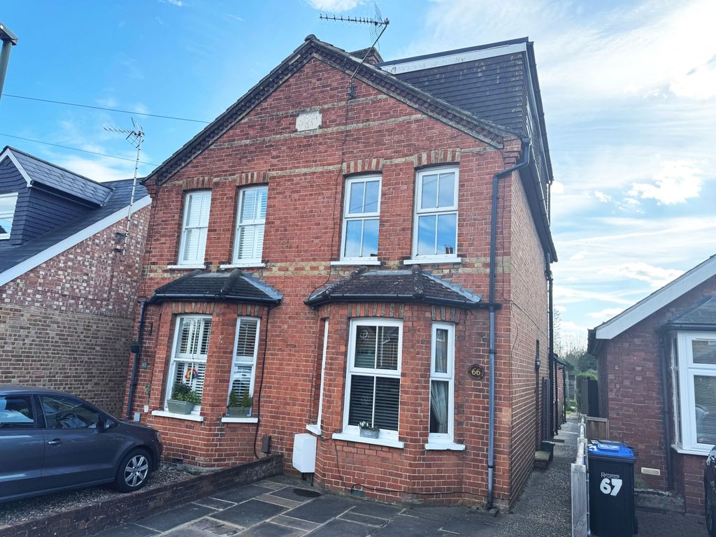 Property photo 1 of 16 Front