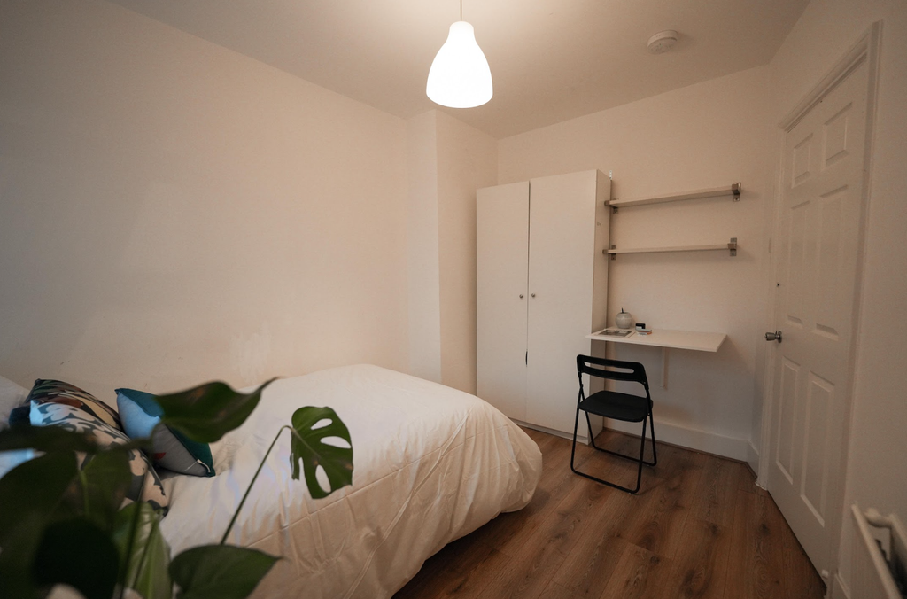 Property photo 1 of 5