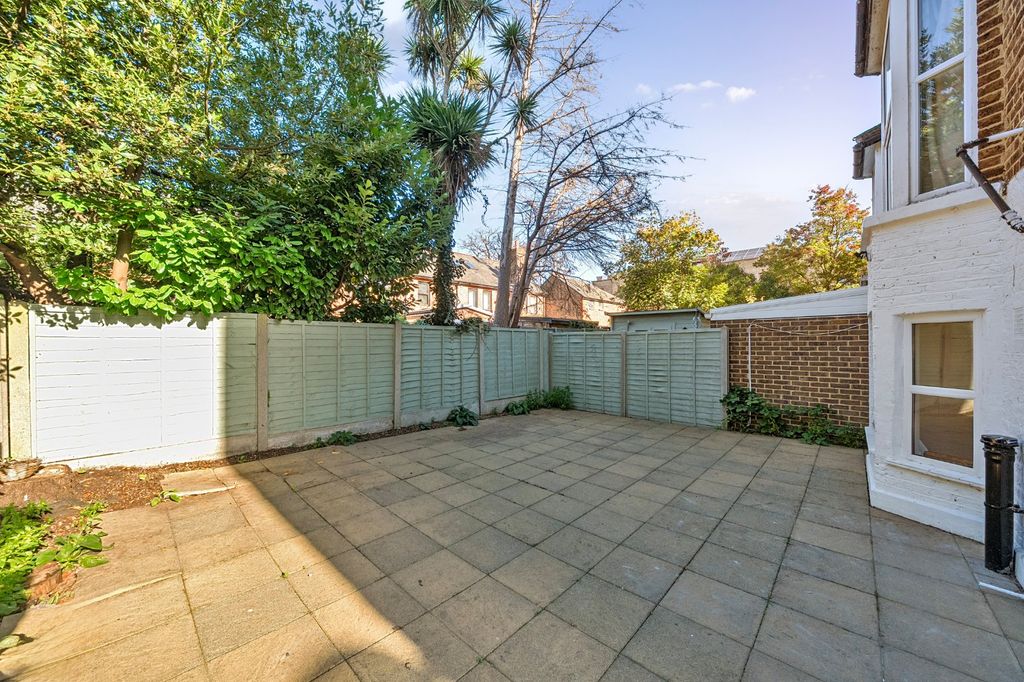 Property photo 3 of 10 Picture No. 04