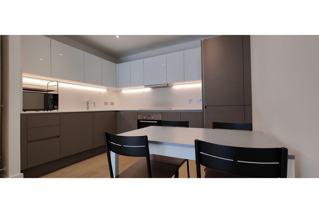 Property photo 3 of 14 Kitchen/Diner