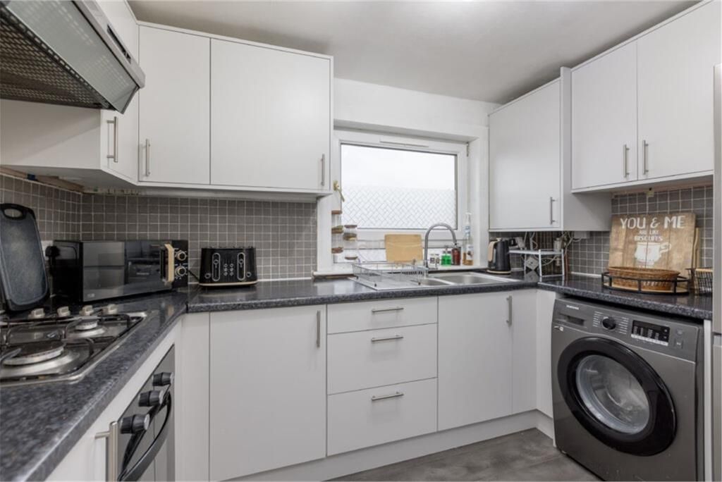 Property photo 2 of 11 Property Image 2