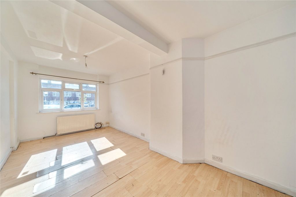 Property photo 2 of 11 Picture No. 08