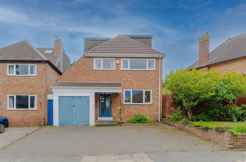 Property photo 1 of 18 Front