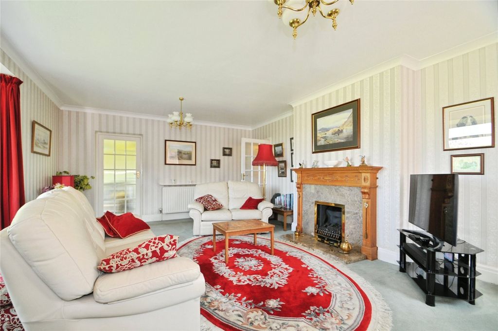 Property photo 2 of 16 Picture No. 57