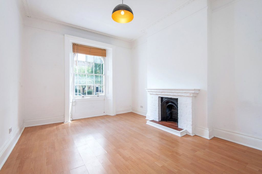 Property photo 2 of 6 Picture No. 04