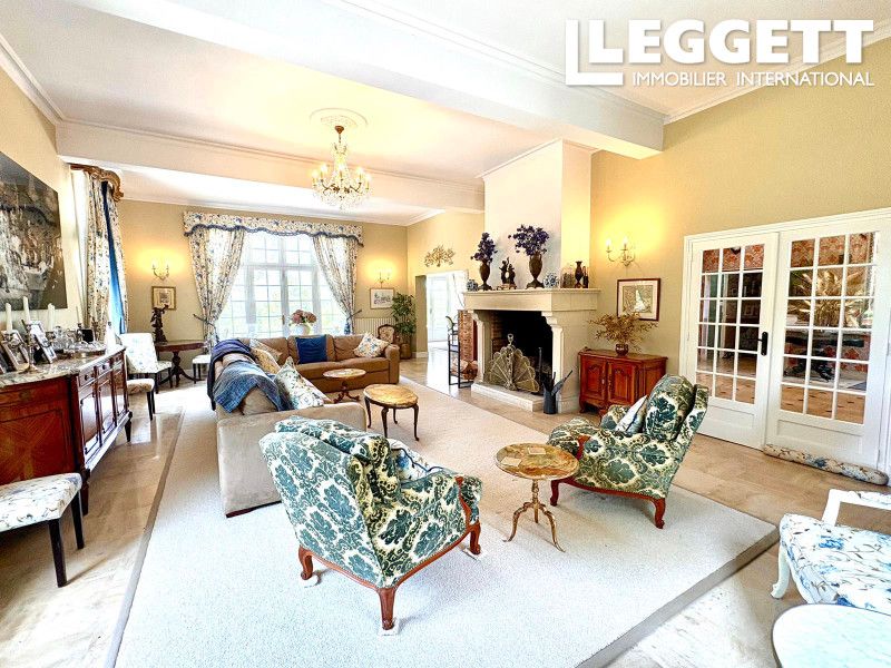 Property photo 2 of 10