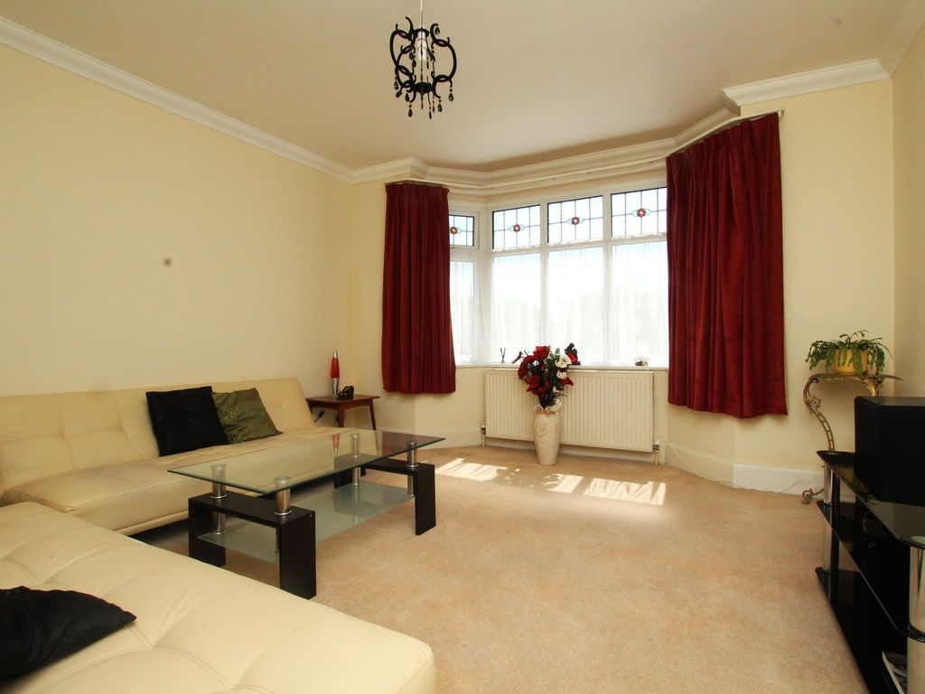 Property photo 3 of 25