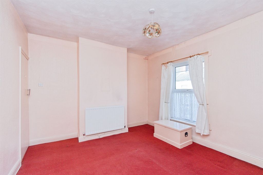 Property photo 3 of 14