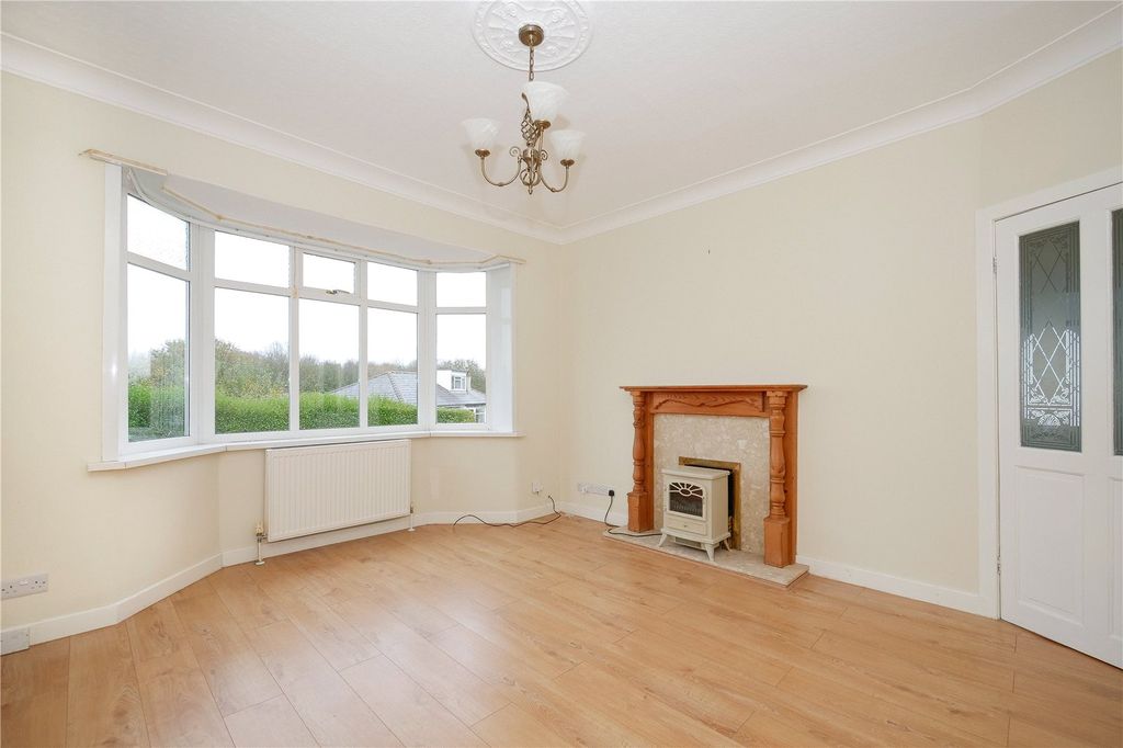 Property photo 2 of 14 Picture No. 28