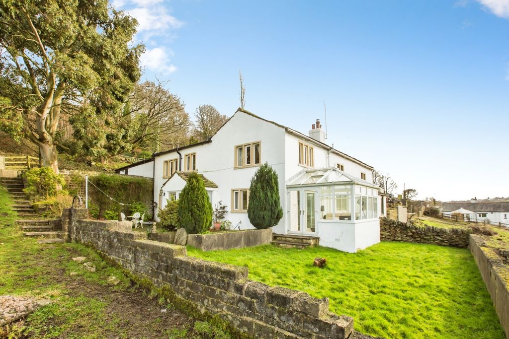 Property photo 1 of 30 Front