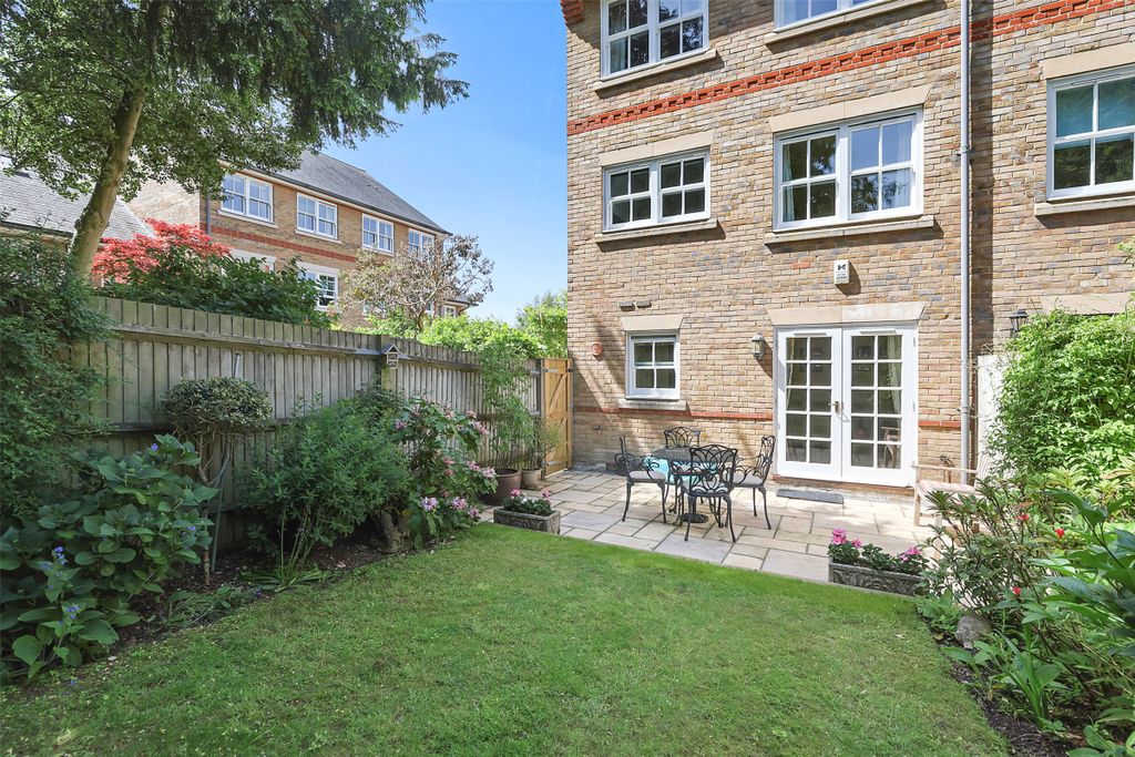 Property photo 1 of 16 Picture No. 17